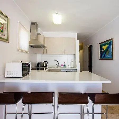 2 Bedroom For 4 People In Tenerife Адехе
