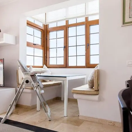 2 Bedroom For 4 People In Tenerife Апартаменты