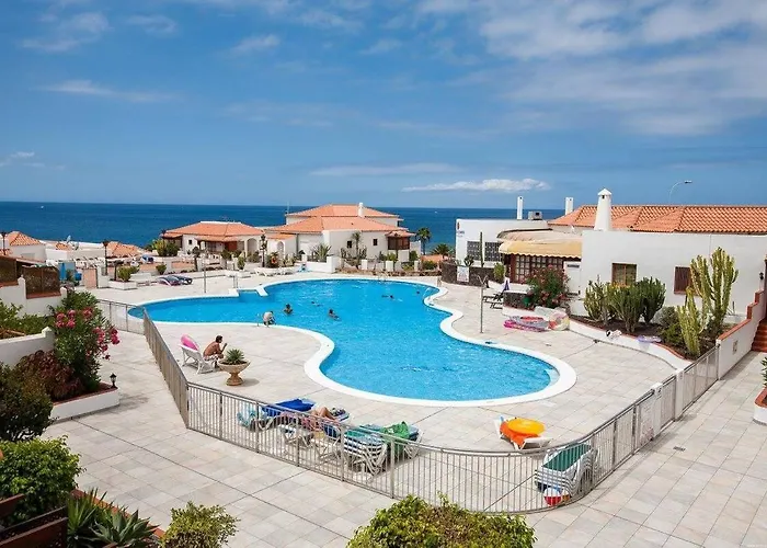 2 Bedroom For 4 People In Tenerife Apartament