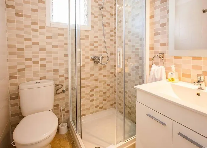 Daire 2 Bedroom For 4 People In Tenerife Costa Adeje