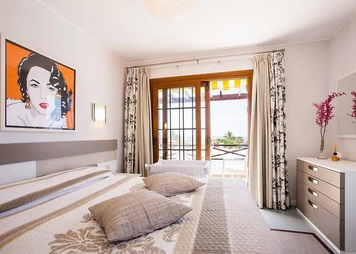 2 Bedroom For 4 People In Tenerife * Costa Adeje